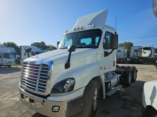 2017 FREIGHTLINER/MERCEDES CASCADIA 125