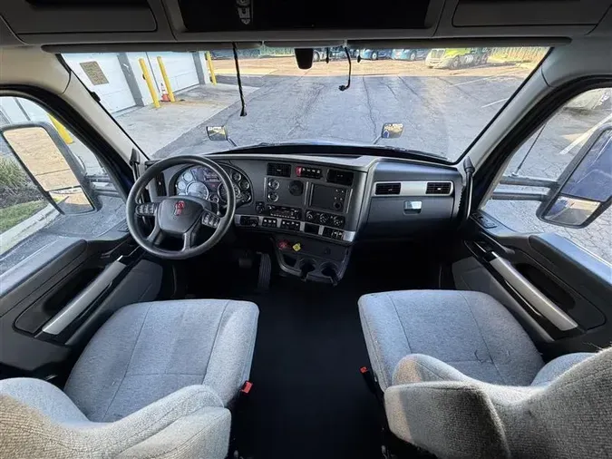 2022 KENWORTH T680abc76a182c62f4485bef7f1cff8ee354