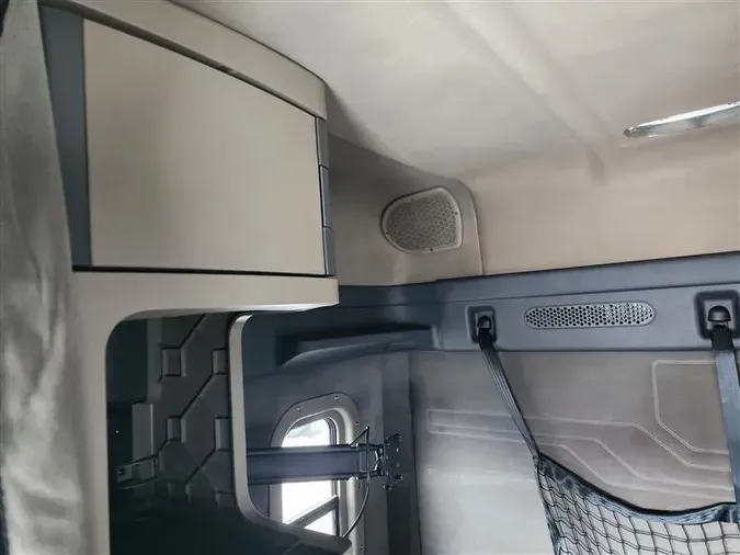 2020 FREIGHTLINER CASCADIA