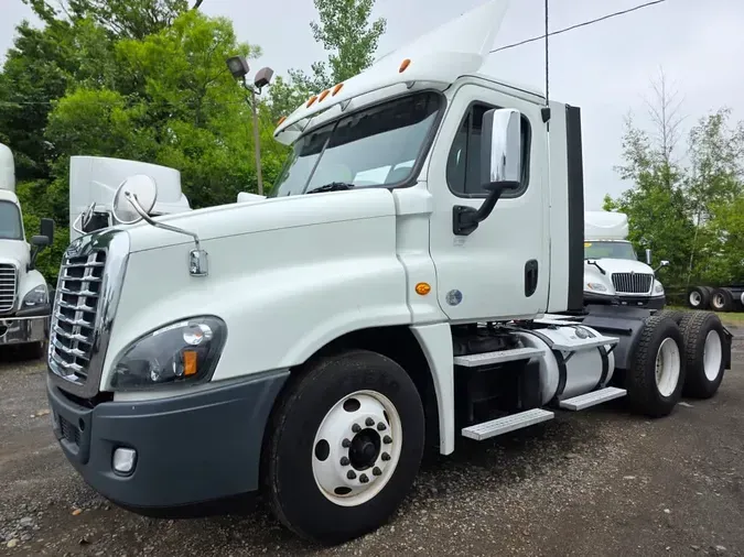 2017 FREIGHTLINER CASCADIA 125abcb66b4b3a79ad8d669571b6607cb5e