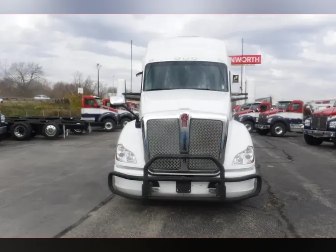 2021 Kenworth T680