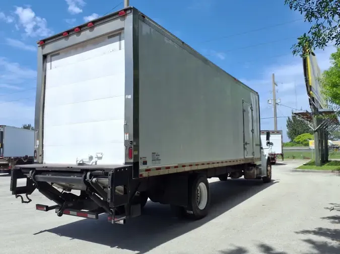 2019 FREIGHTLINER/MERCEDES M2 106