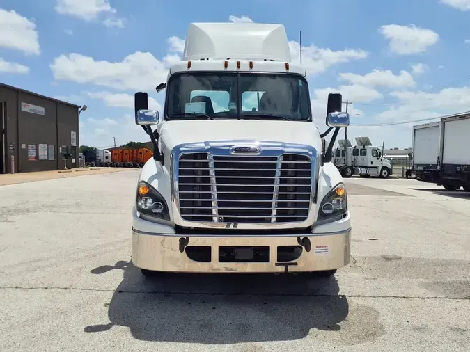 2018 FREIGHTLINER CASCADIA 125