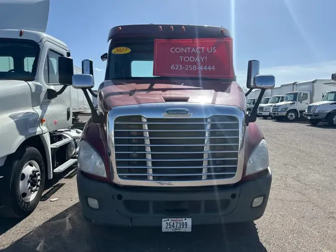 2017 FREIGHTLINER/MERCEDES CASCADIA 113