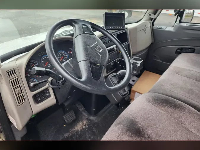 2019 NAVISTAR INTERNATIONAL 4300