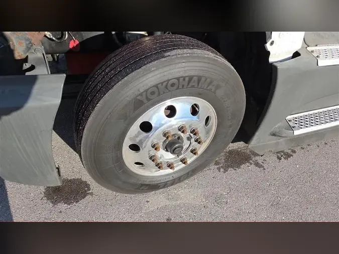 2021 INTERNATIONAL LT