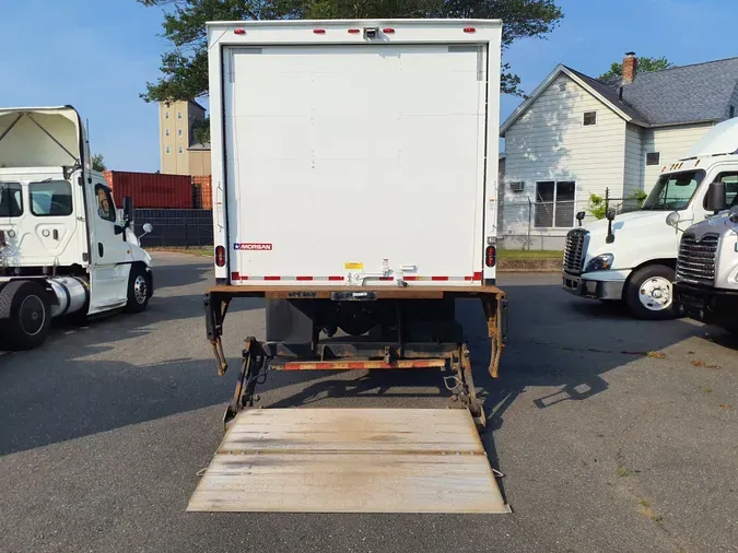 2017 FREIGHTLINER/MERCEDES M2 106