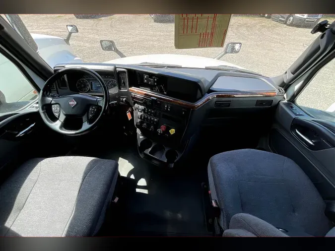2021 INT LT625 6x4