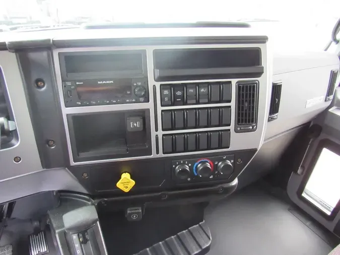 2026 MACK MD MD6 274 WB