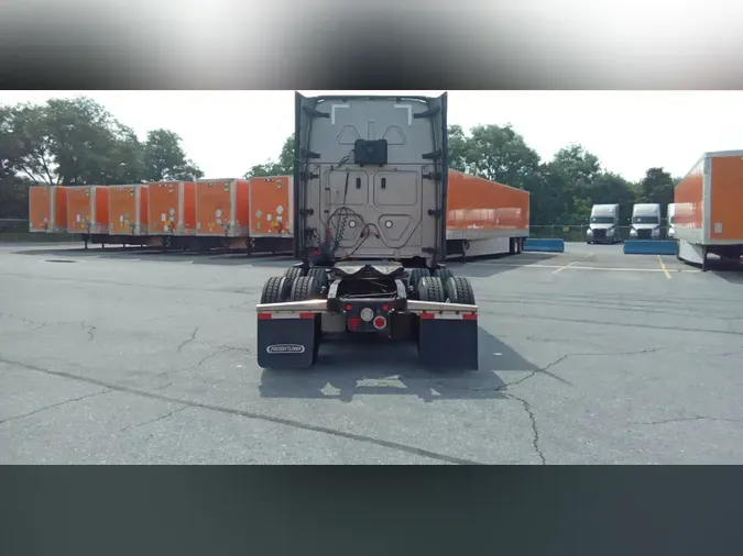 2023 Freightliner Cascadia 126abe12d63ba1da4718c8a4b7f6a3ae9b0