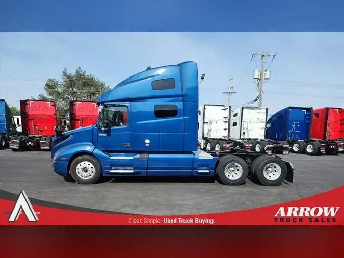 2023 VOLVO VNL760