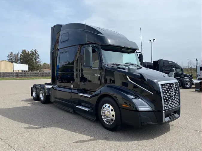 2021 Volvo VNL 860