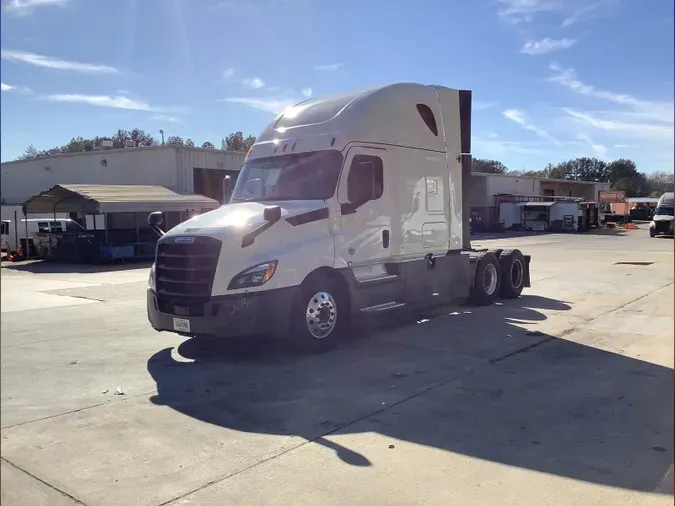 2020 Freightliner Cascadia