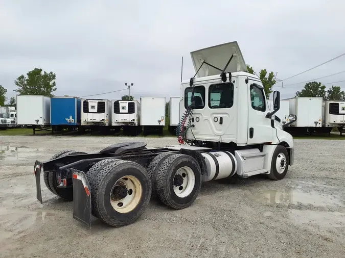 2019 FREIGHTLINER NEW CASCADIA PX12664
