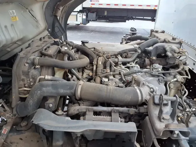 2018 ISUZU NPR HD