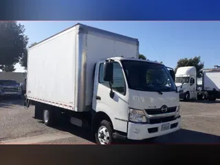 2019 HINO TRUCK 155