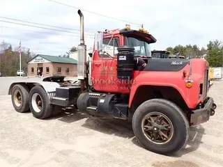 1986 MACK RD688SX