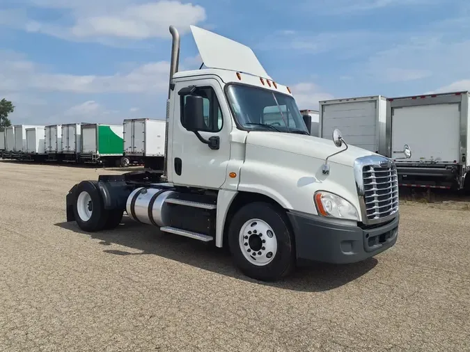 2018 FREIGHTLINER/MERCEDES CASCADIA 125
