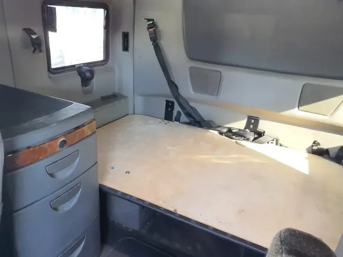 2020 NAVISTAR INTERNATIONAL LT625 SLPR CAB