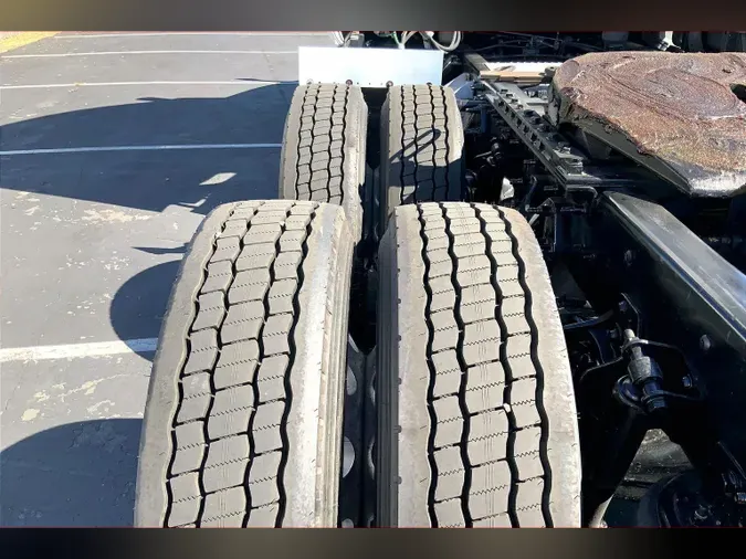 2021 INT LT625 6x4abf209f8e165fd32e5f770d23917a408