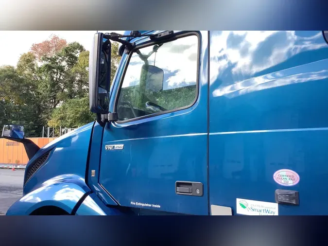 2022 Volvo VNL760abf6c8abc280555637ebe72421ab9cbe