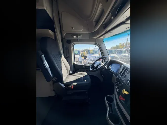 2022 Peterbilt 579