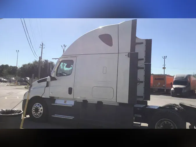 2021 Freightliner Cascadia