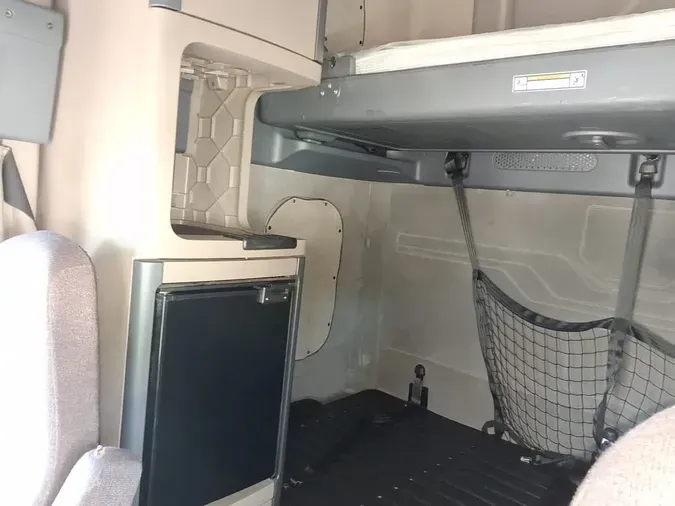 2020 FREIGHTLINER CASCADIA 125