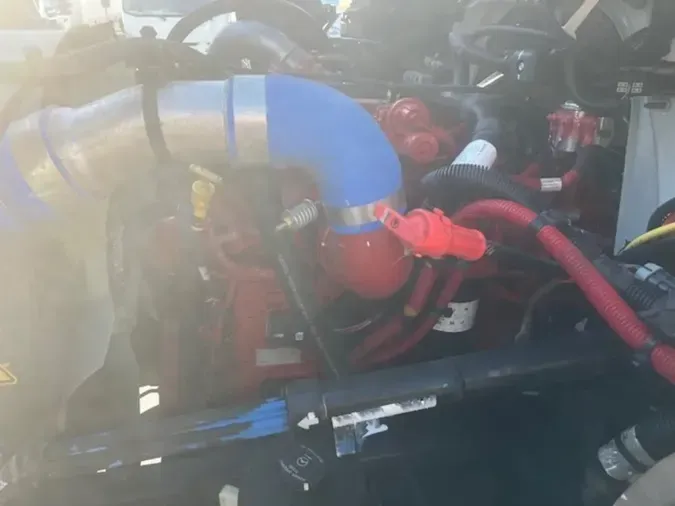 2020 NAVISTAR INTERNATIONAL MV607 (4X2)