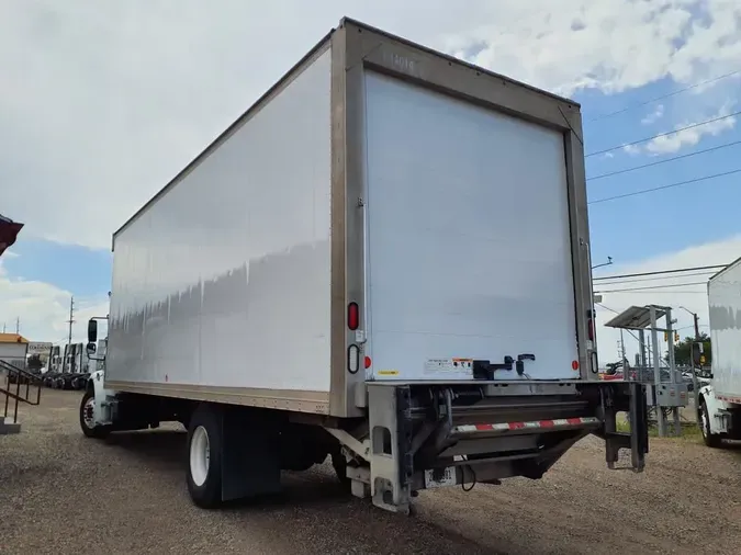 2016 FREIGHTLINER M2 106
