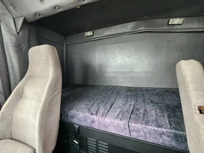 2011 WESTERN STAR 4900