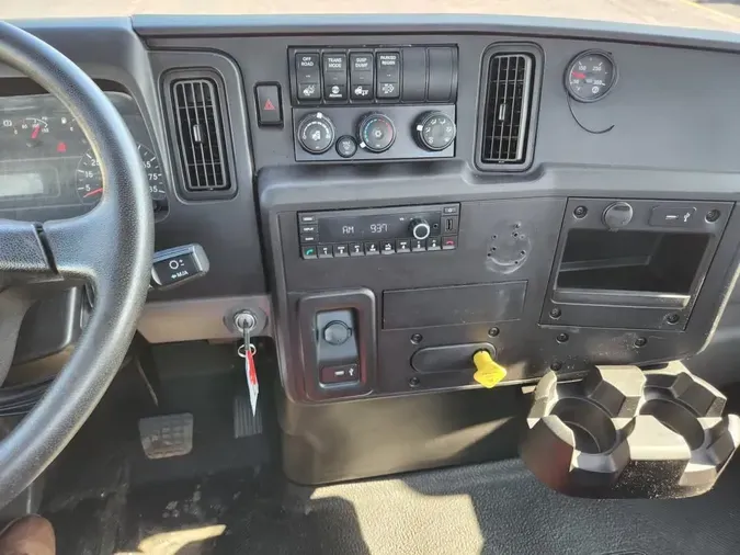 2021 NAVISTAR INTERNATIONAL MV607 (4X2)