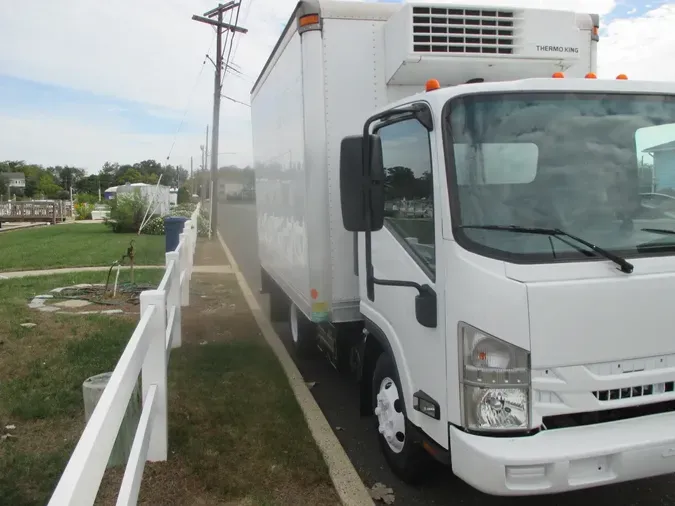 2016 ISUZU NPR-HD