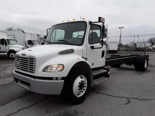 2016 Freightliner M2 106