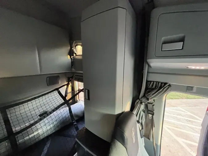 2022 Kenworth T680