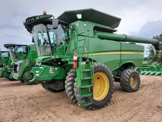 2015 John Deere S670