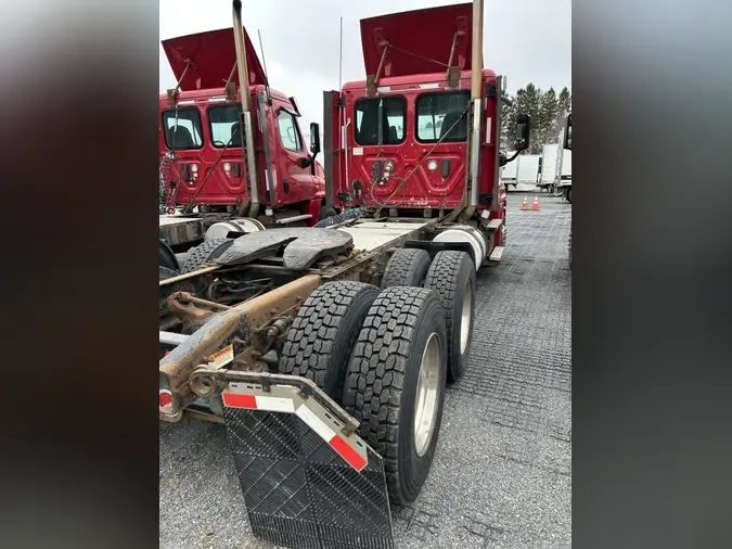 2017 FREIGHTLINER/MERCEDES CASCADIA 125