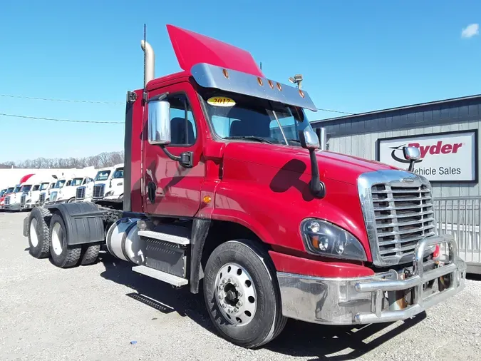 2017 FREIGHTLINER/MERCEDES CASCADIA 125