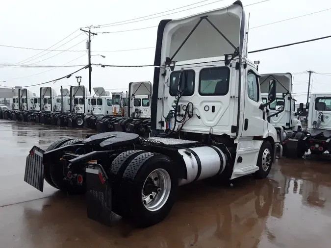 2019 FREIGHTLINER/MERCEDES NEW CASCADIA 116