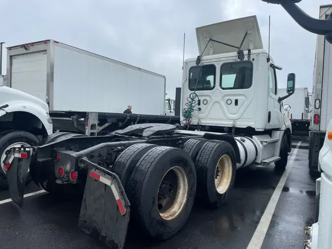 2020 FREIGHTLINER/MERCEDES NEW CASCADIA PX12664