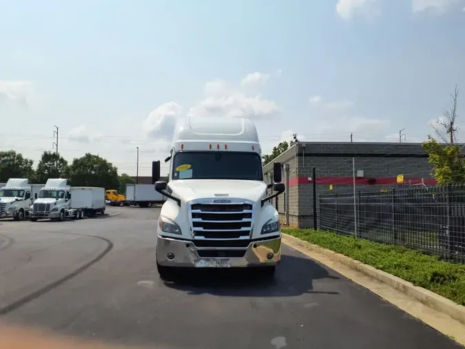 2020 FREIGHTLINER/MERCEDES NEW CASCADIA PX12664