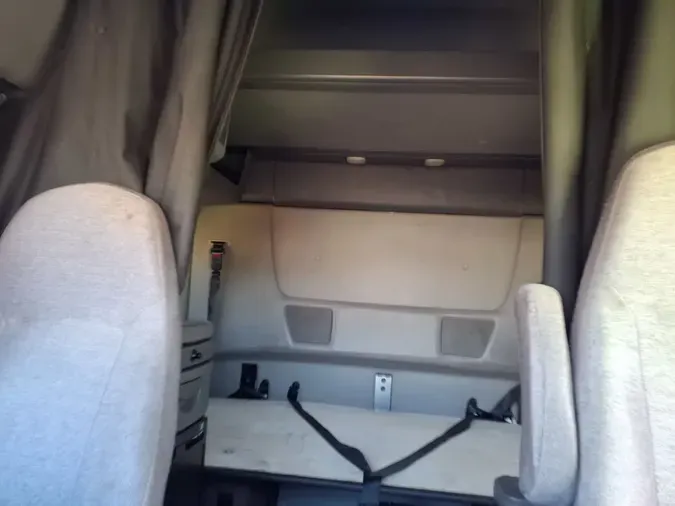 2020 NAVISTAR INTERNATIONAL LT625 SLPR CAB