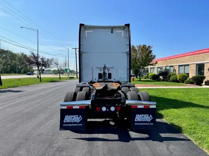 2022 Kenworth T680