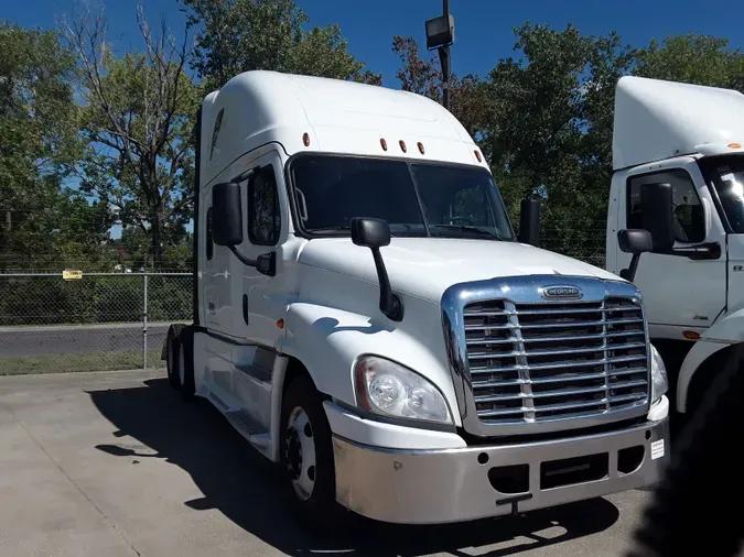 2020 FREIGHTLINER/MERCEDES CASCADIA 125