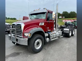 2022 Mack GR64FT M387