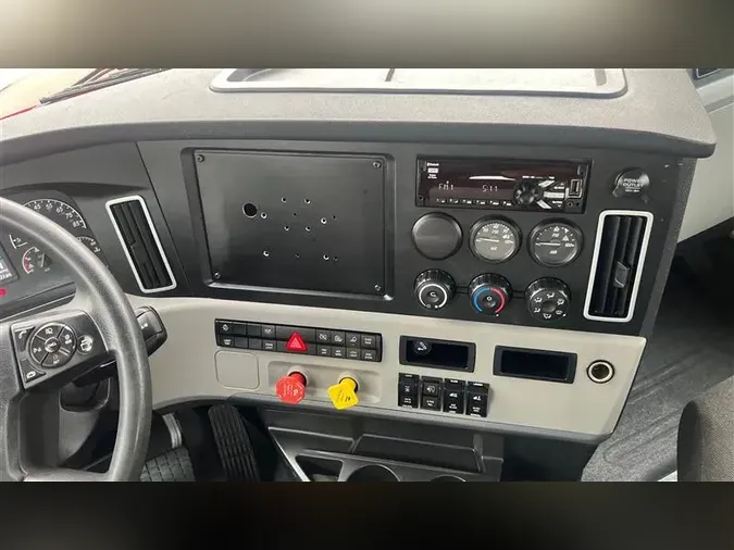 2020 FREIGHTLINER CA126