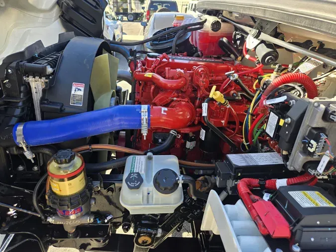 2021 Freightliner Business Class M2 106