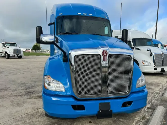 2022 Kenworth T680