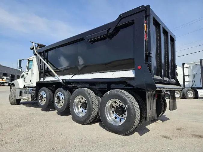 2019 MACK GR64F