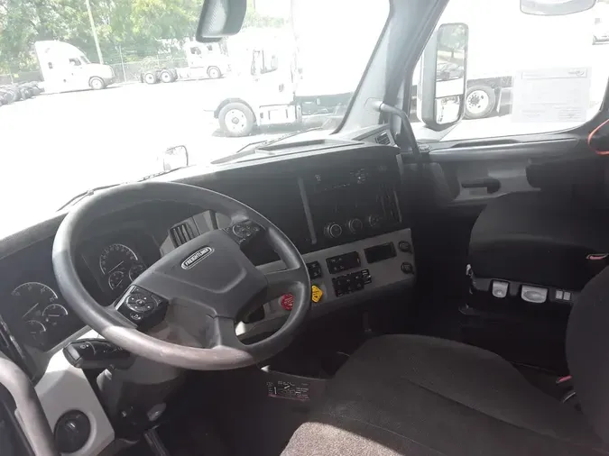 2019 FREIGHTLINER NEW CASCADIA PX12664